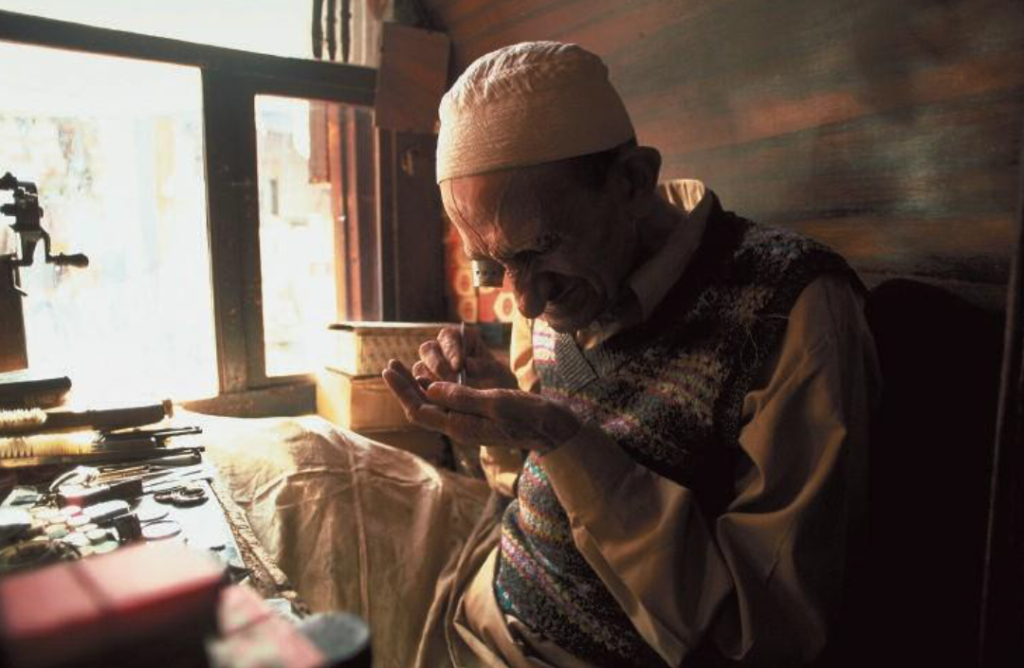 لوپ قدیمی گوهرشناسی